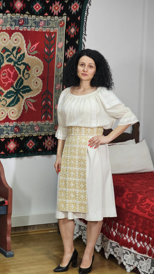 Costum de damă tradițional evenimente - Elena, produs unicat