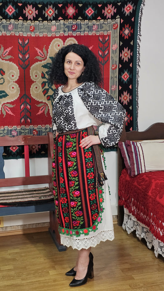 Costum tradițional de damă Făgăraș - Mărgineni by Ionela Bran
