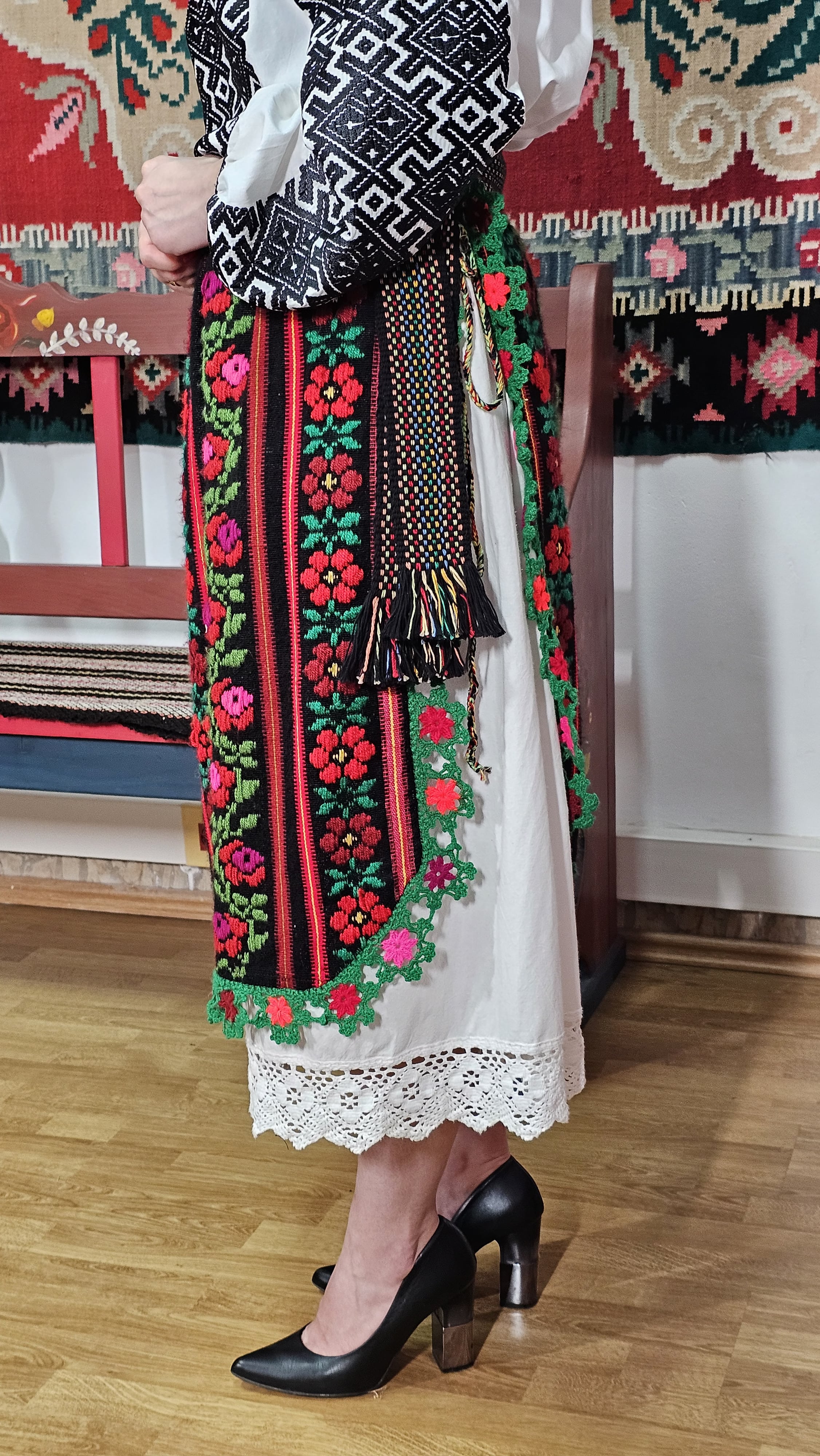 Costum tradițional de damă Făgăraș - Mărgineni by Ionela Bran