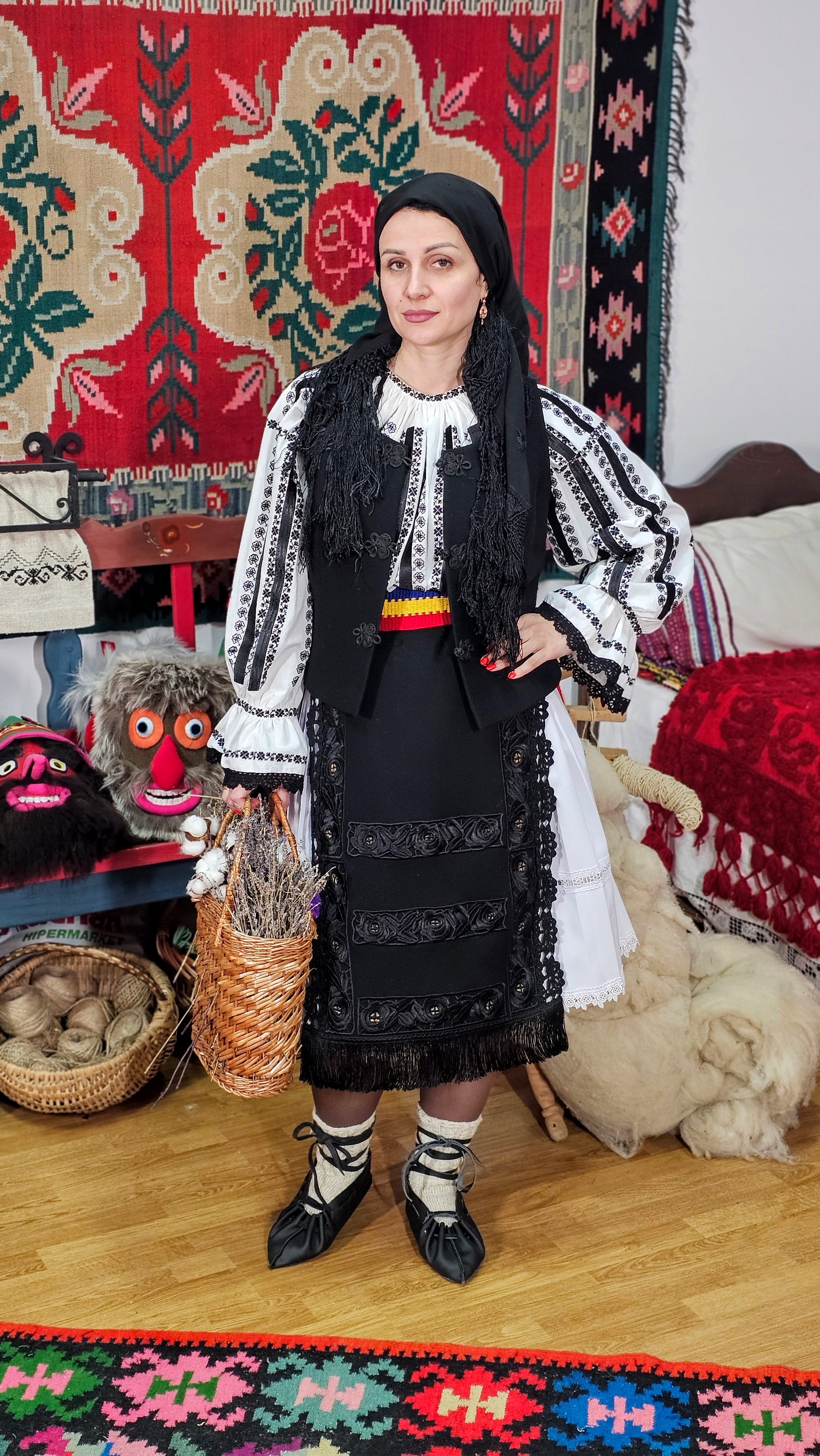 Costum tradițional de damă SIBIU - varianta completă by Ionela Bran