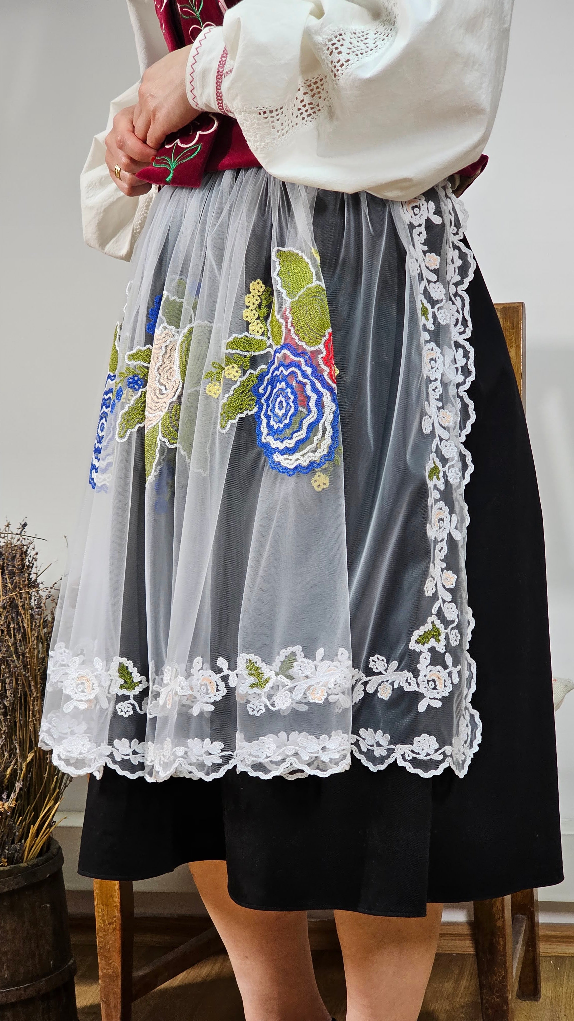 Fustă tradițională săsească by Ionela Bran