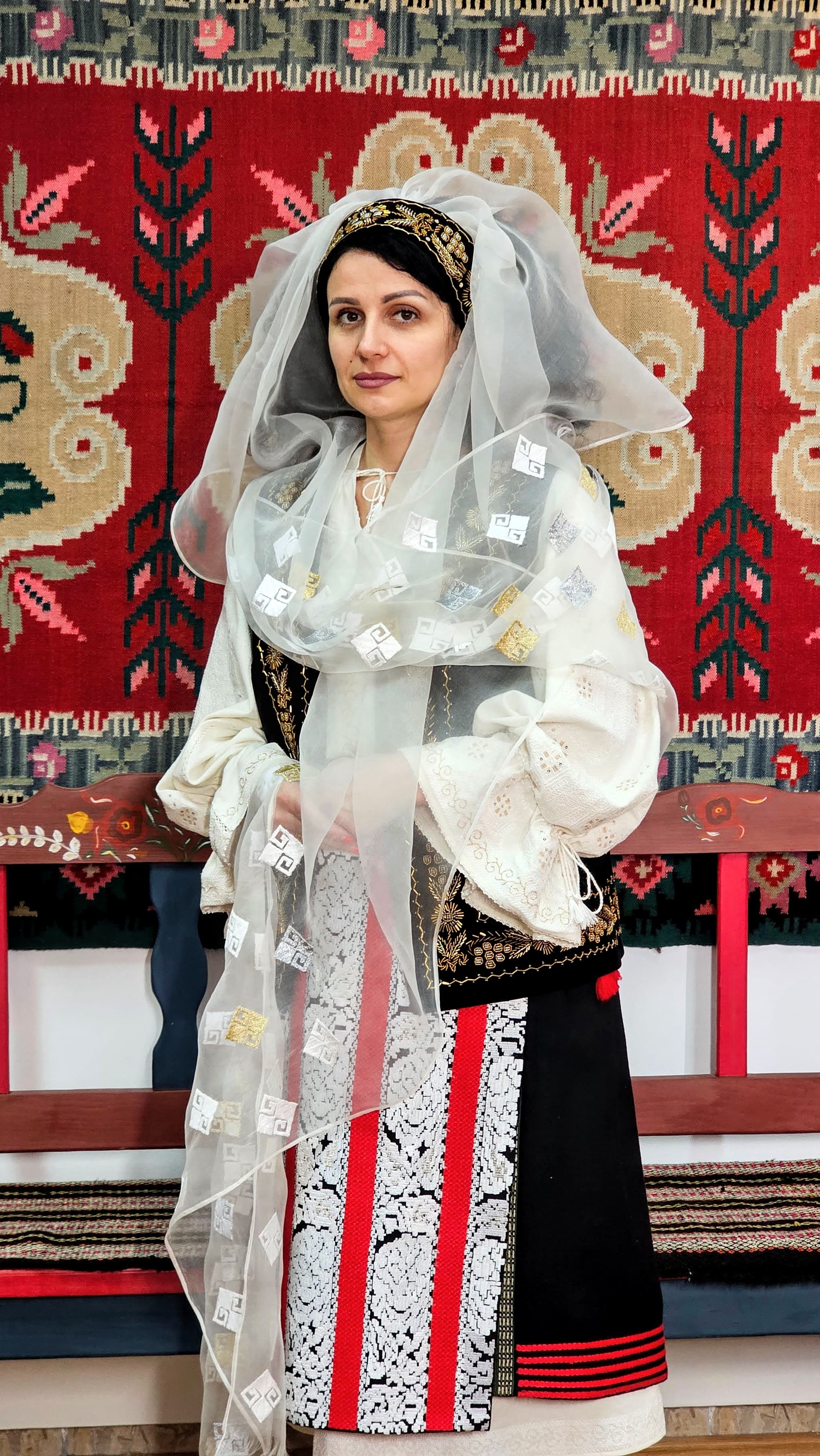 Legătoare de cap cu mărgele – zona Bran