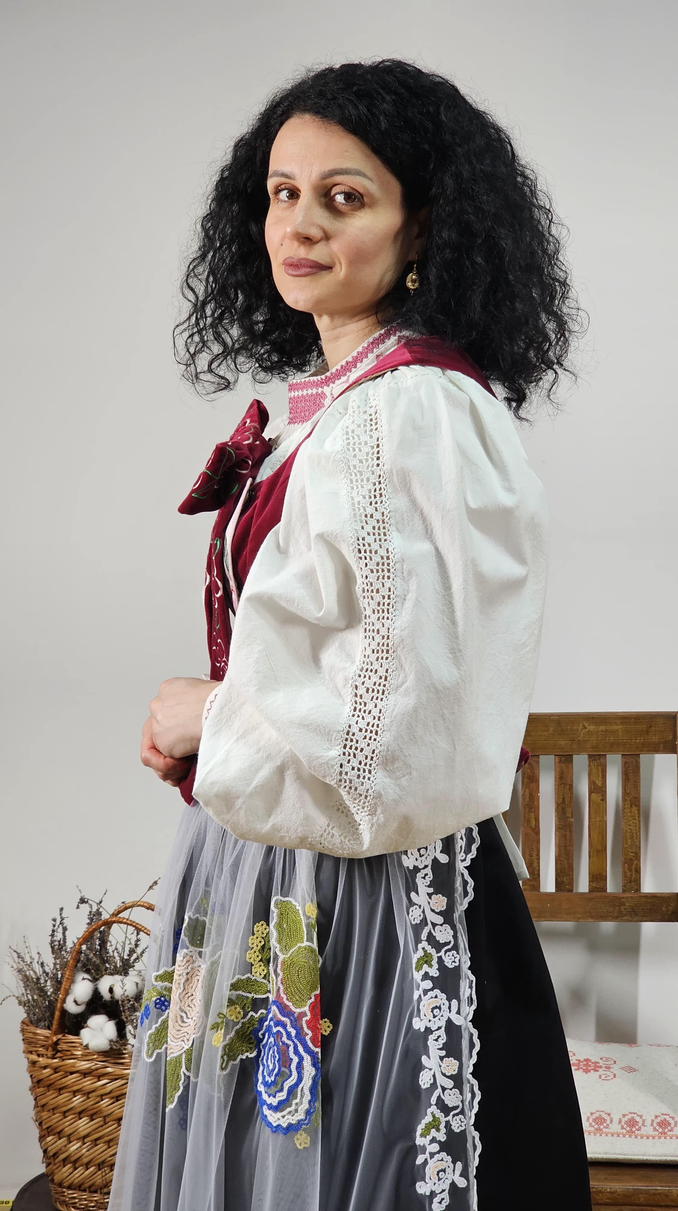 Șorț tradițional săsesc by Ionela Bran