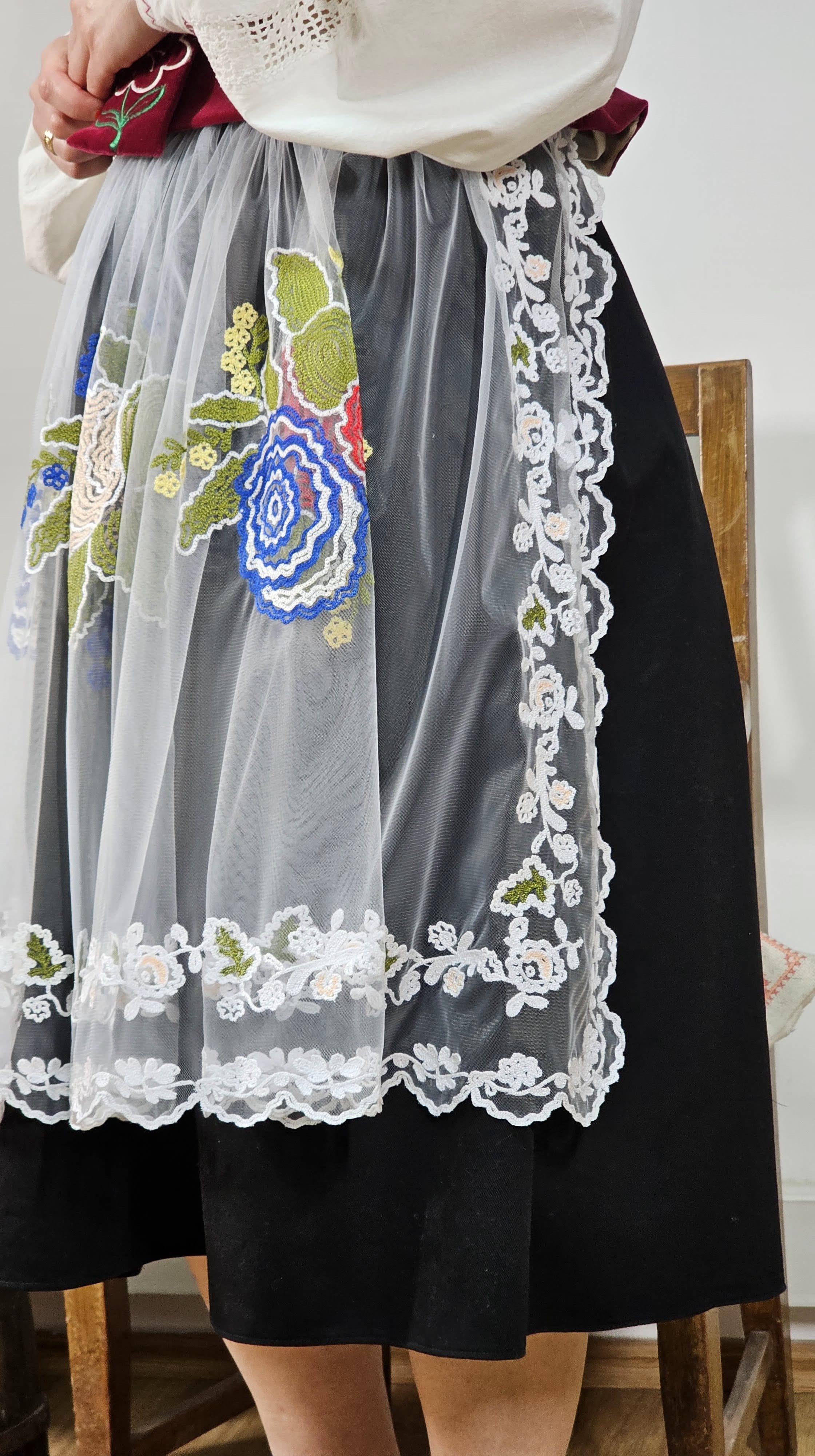 Șorț tradițional săsesc by Ionela Bran