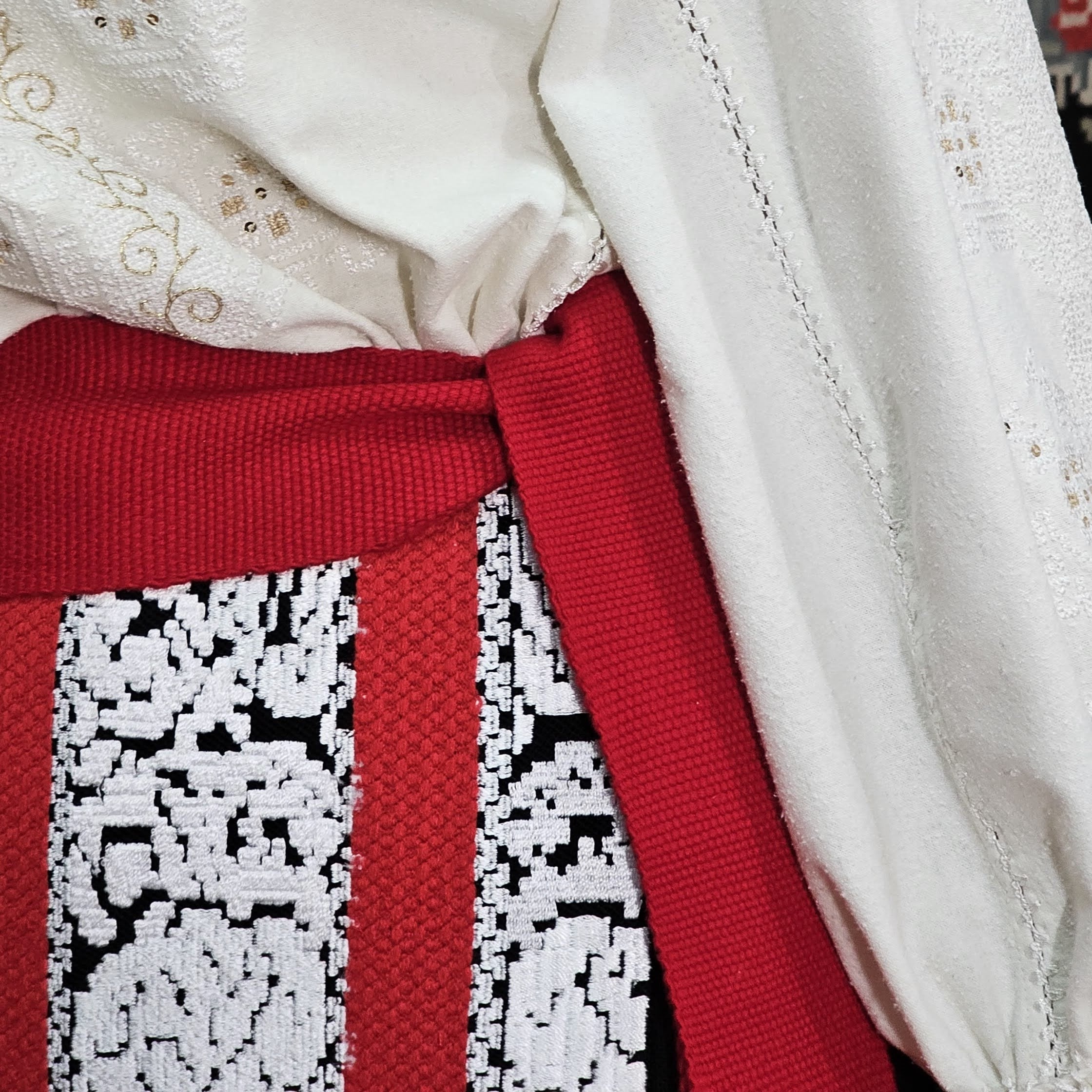 Brâu tradițional țesut la război – zona Bran, produs unicat